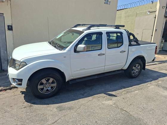 NISSAN FRONTIER 2.5 SV ATTACK 4X4 CD TURBO ELETRONIC DIESEL 4P AUTOMÁTICO